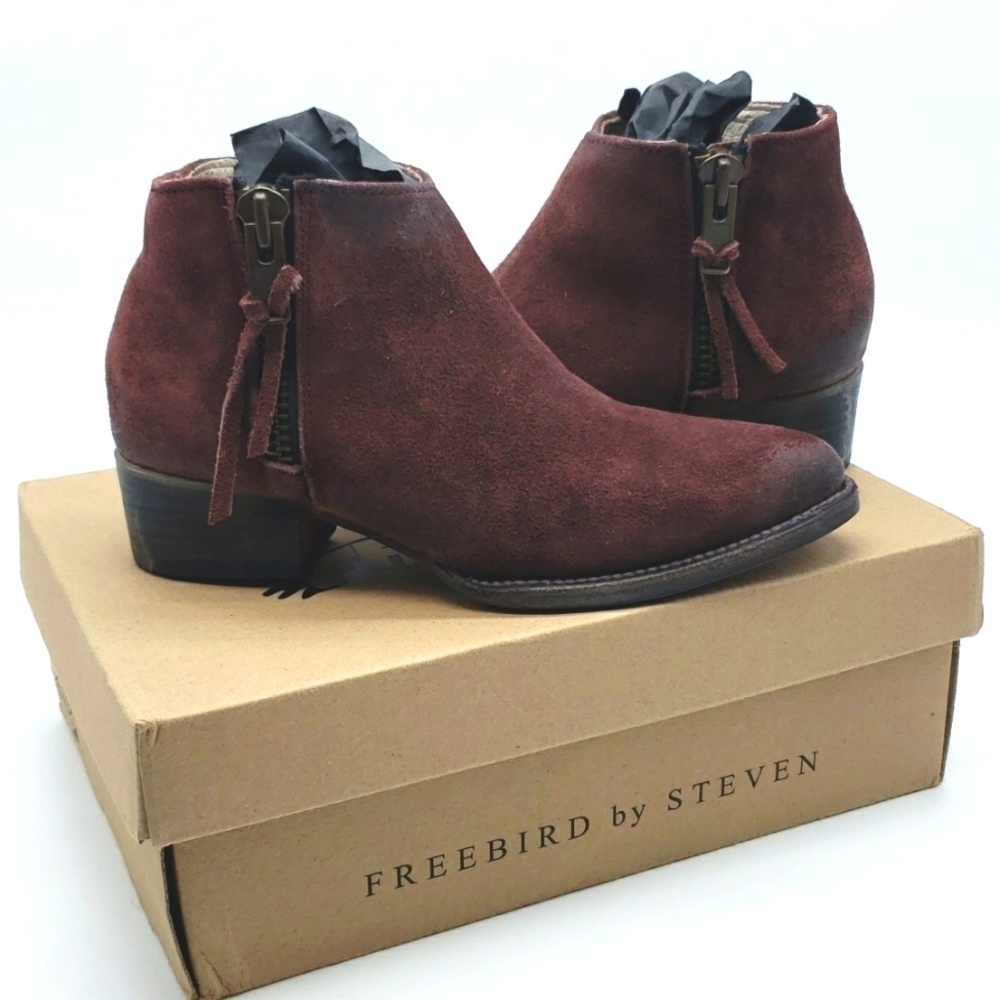 NIB Freebird by Steven women US 7 burgundy ankle booties ONYX leather suede